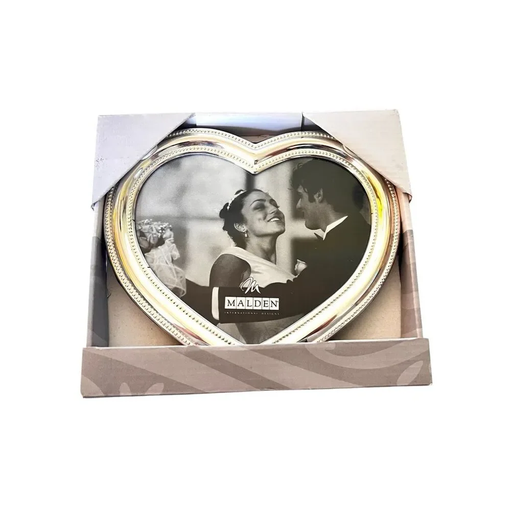 Silver Beaded Heart Shape Frame w Easel by Malden 5X6 Photo Silver Plate New